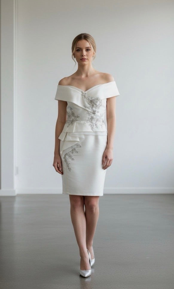 Ivory Satin Off-Shoulder Portrait Lace Knee Length Dress Size 6 Gia Franco