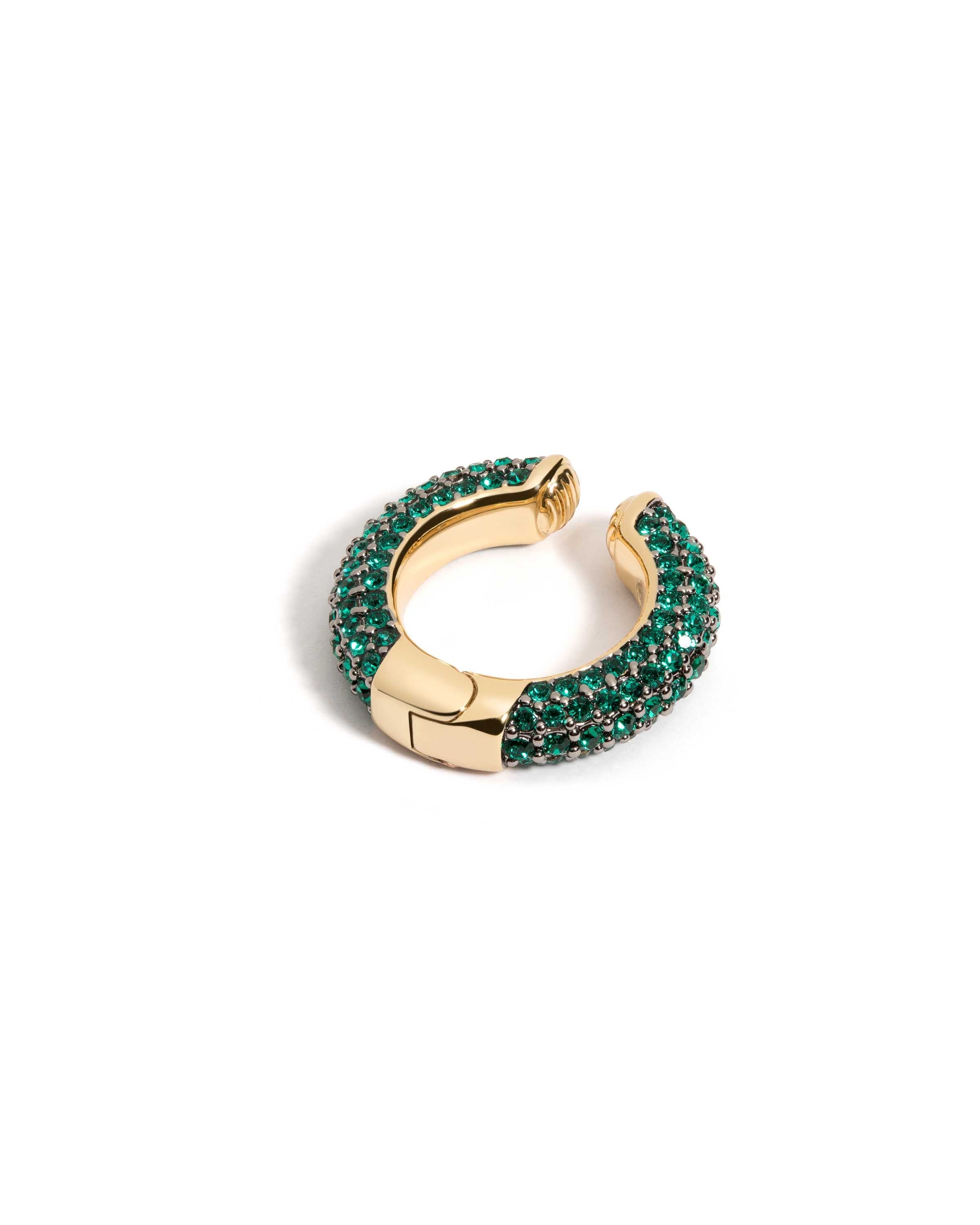 Eva Pavé Ear Cuff