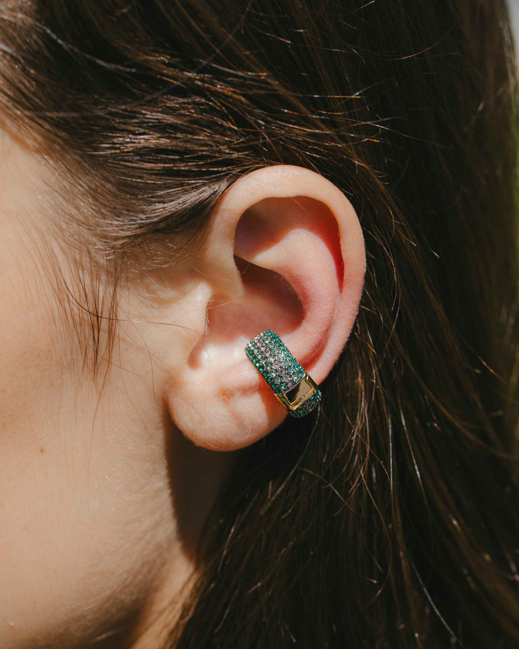 Eva Pavé Ear Cuff