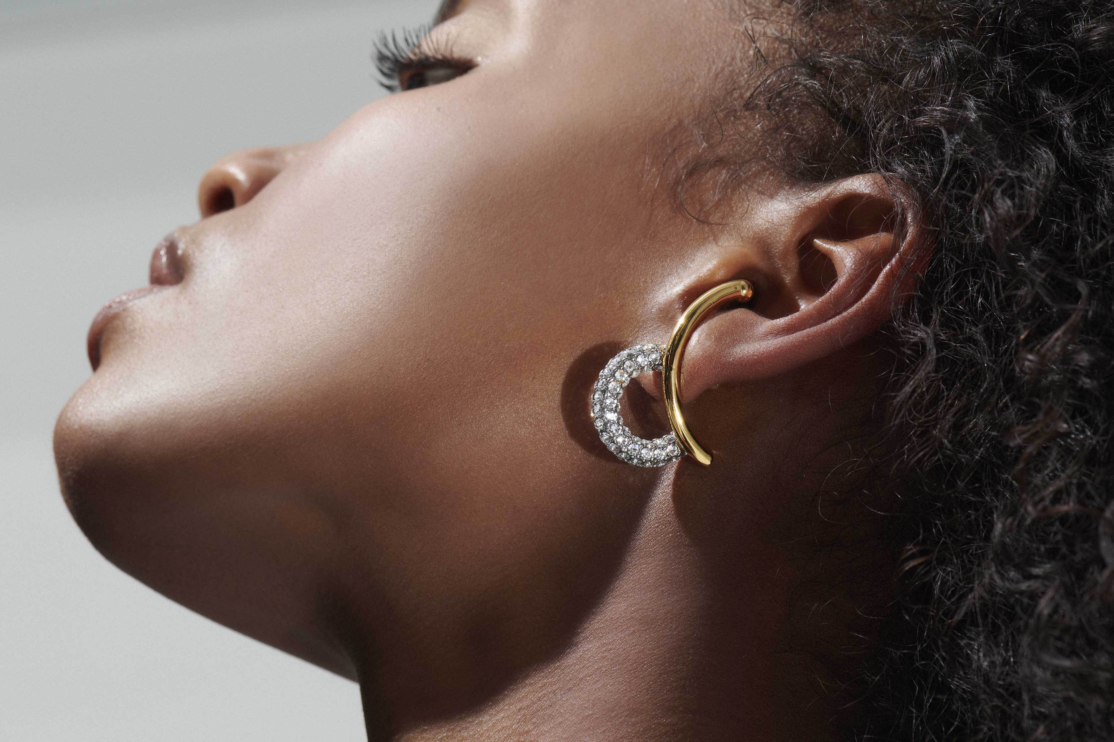 Marisa Pavé Hoops