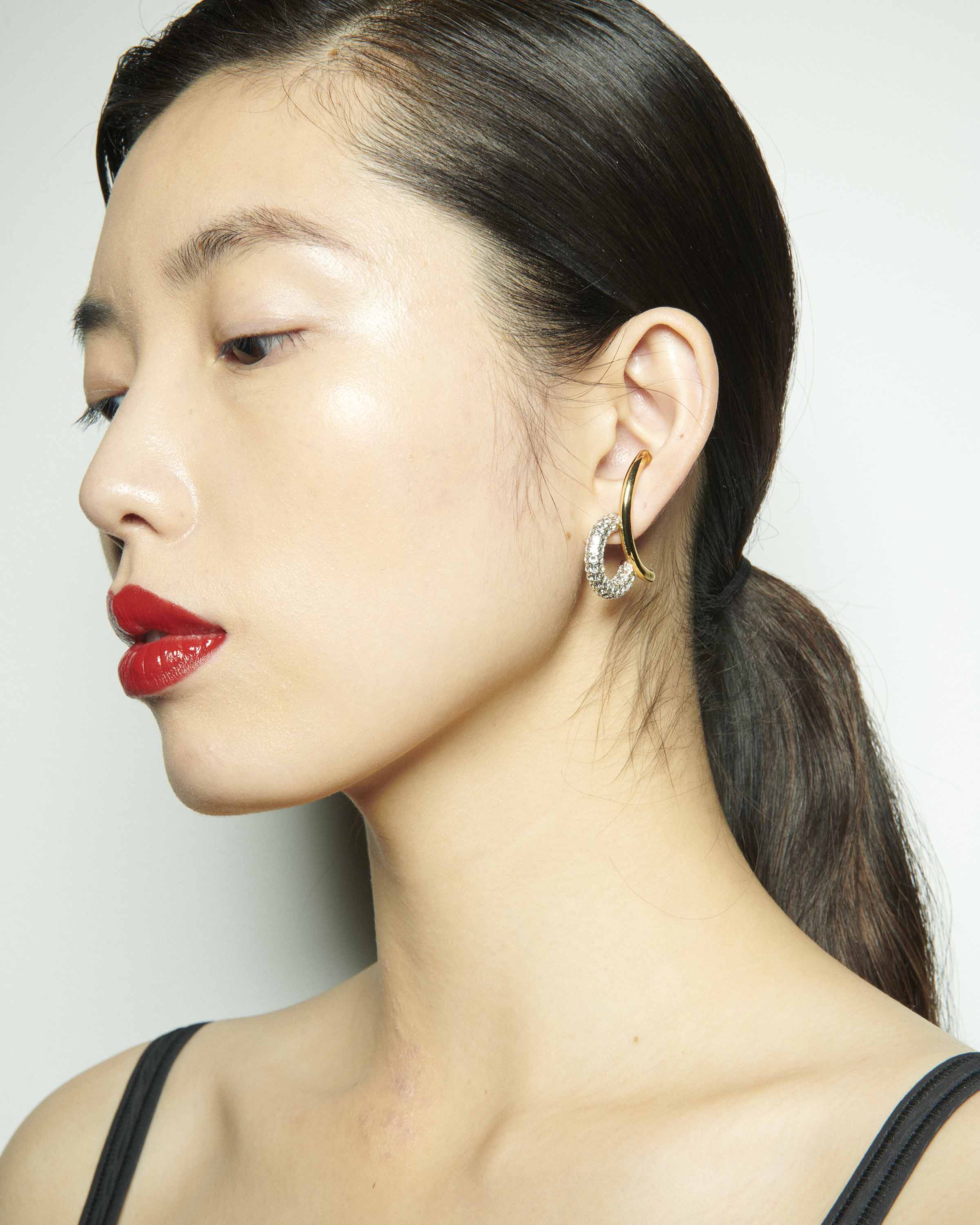Marisa Pavé Hoops