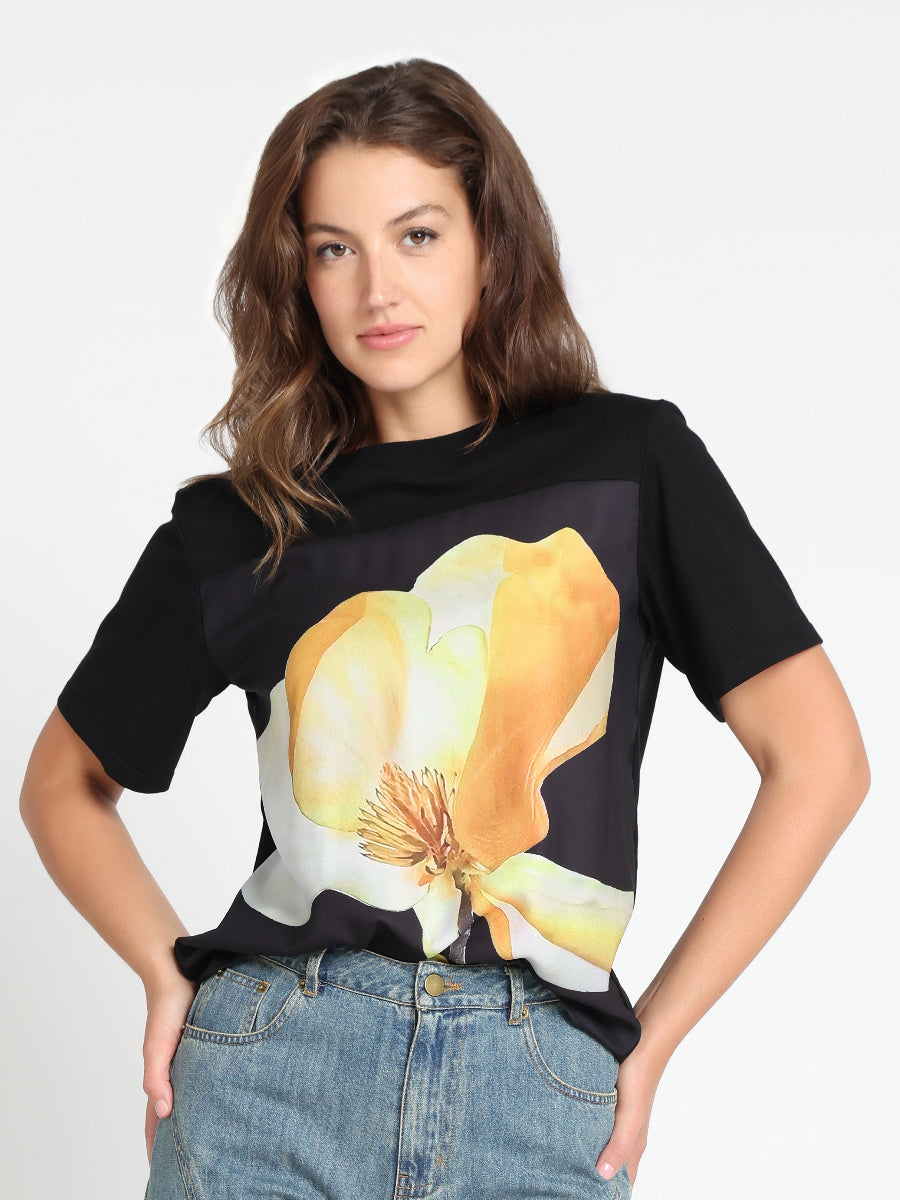 Gracia Fashion Women's Flower Print Design T-Shirt
