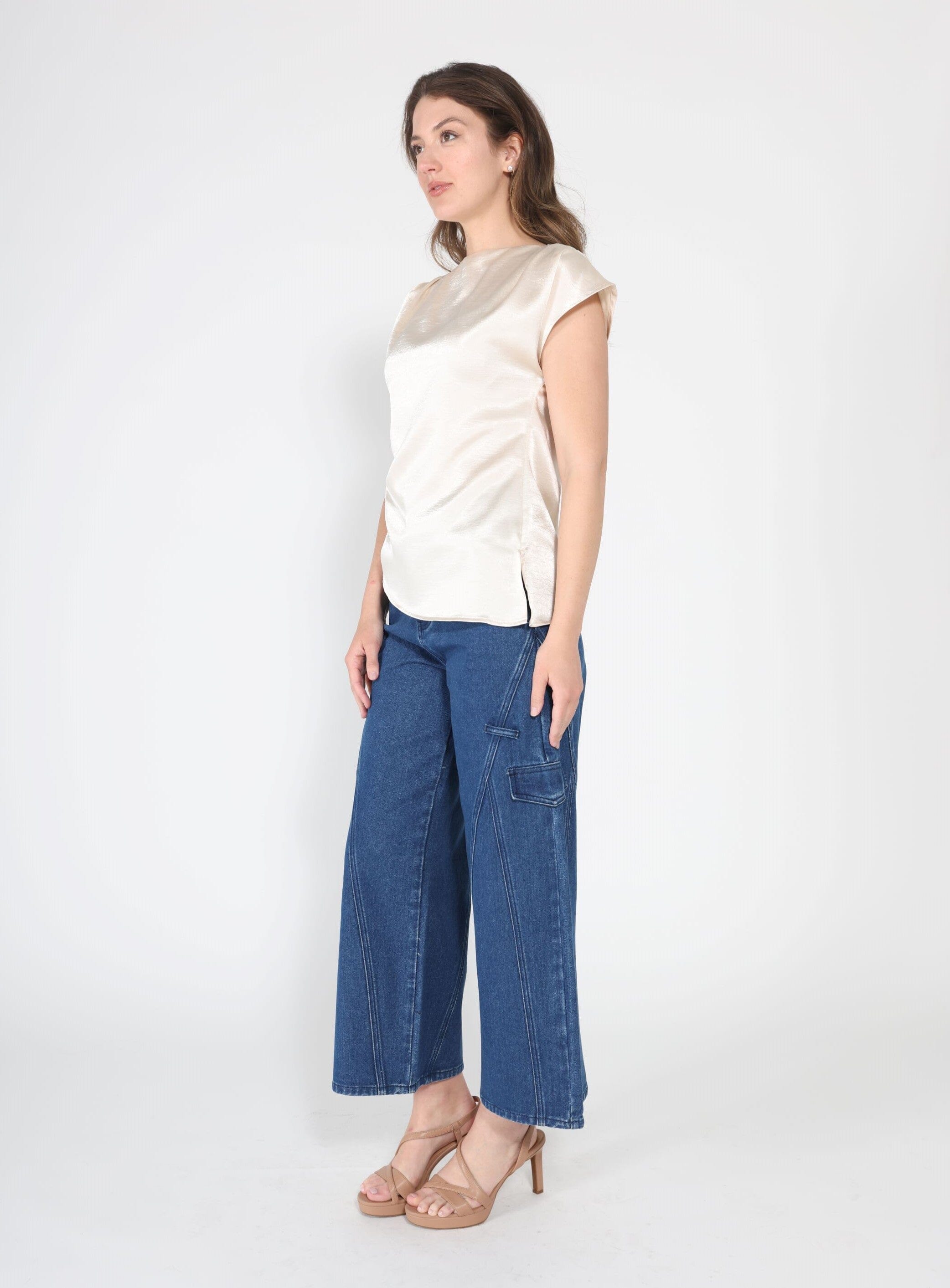 Asymmetrical side pleats short sleeve top