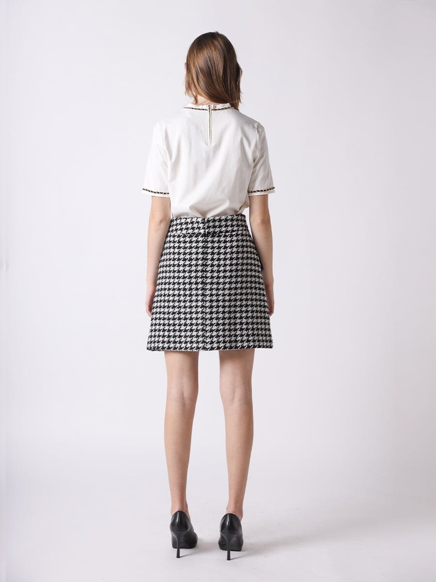 Embellished Chain Link Trim Short Sleeve Top