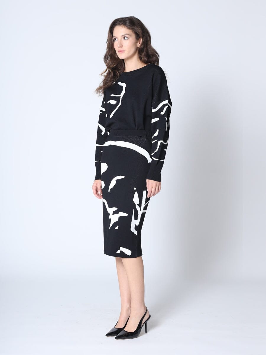Face-Line Printing Bodycon Knit Skirt w/Back Slit