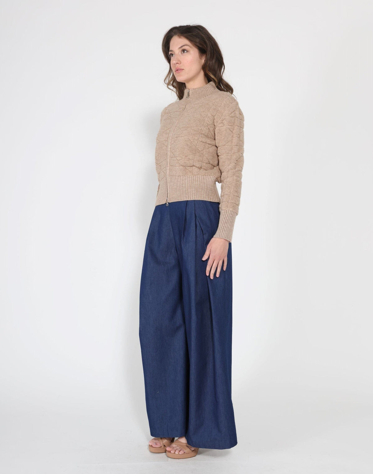 Gracia Fashion Women's Zip up long sleeve textured jacket