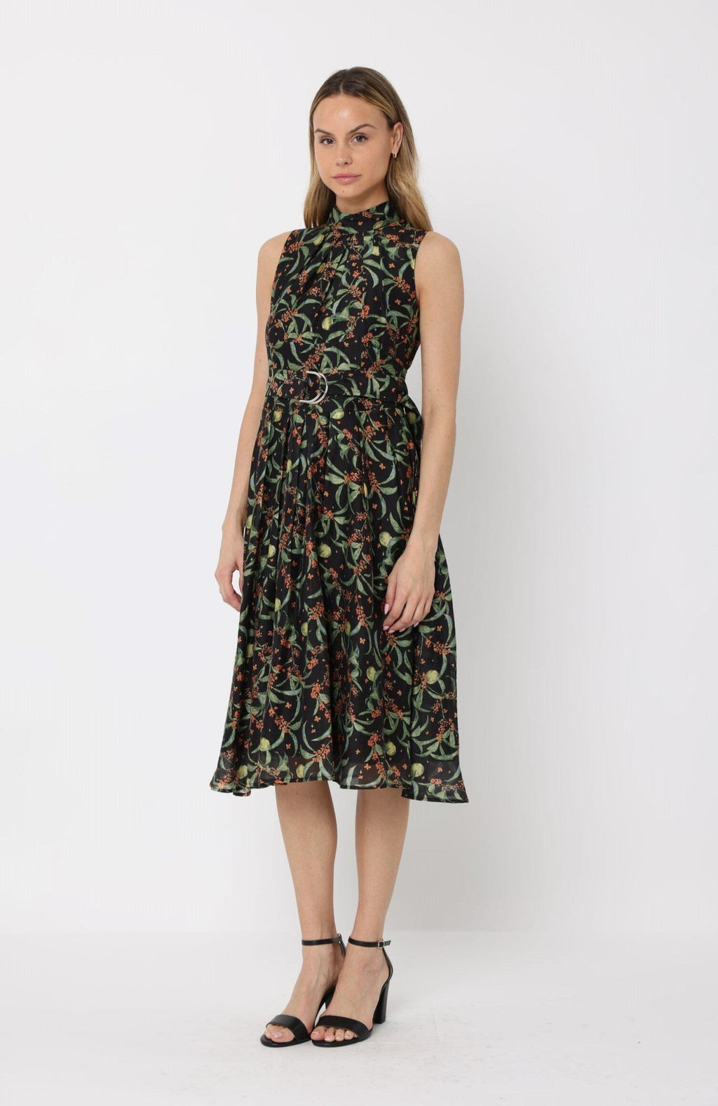 Printed sleeveless waist band dress