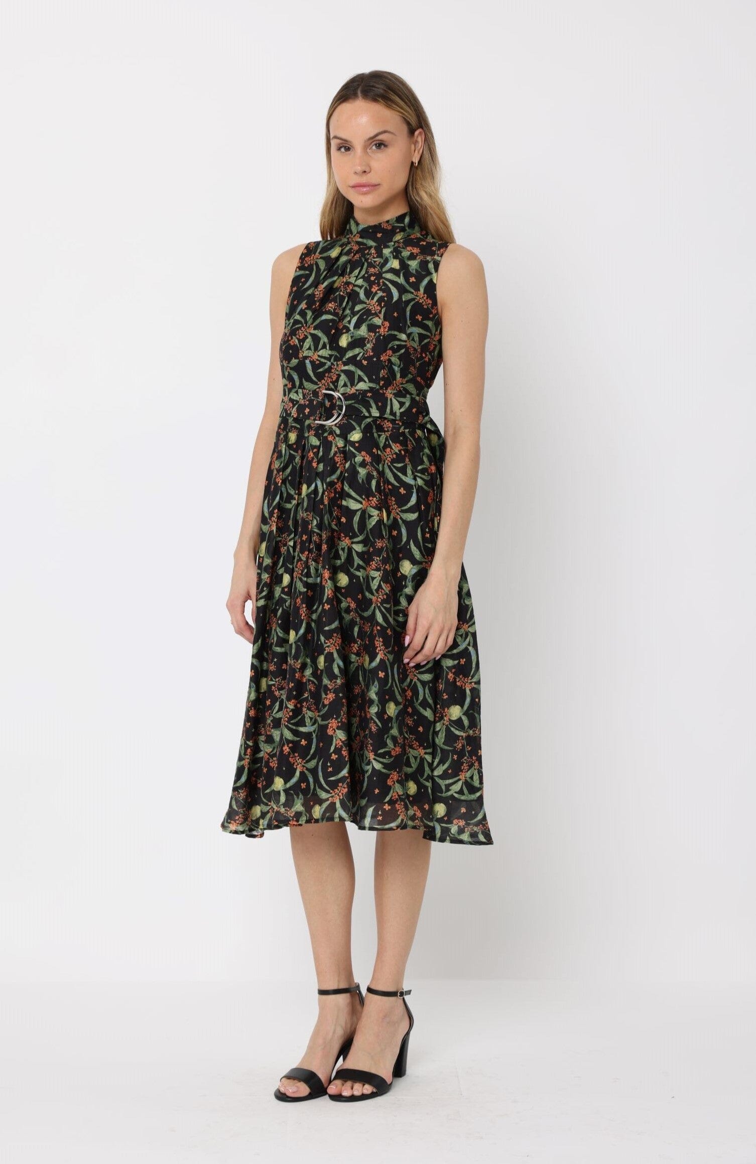 Printed sleeveless waist band dress