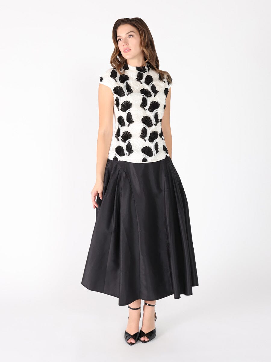 Wide Width Skirt with Back Zipper