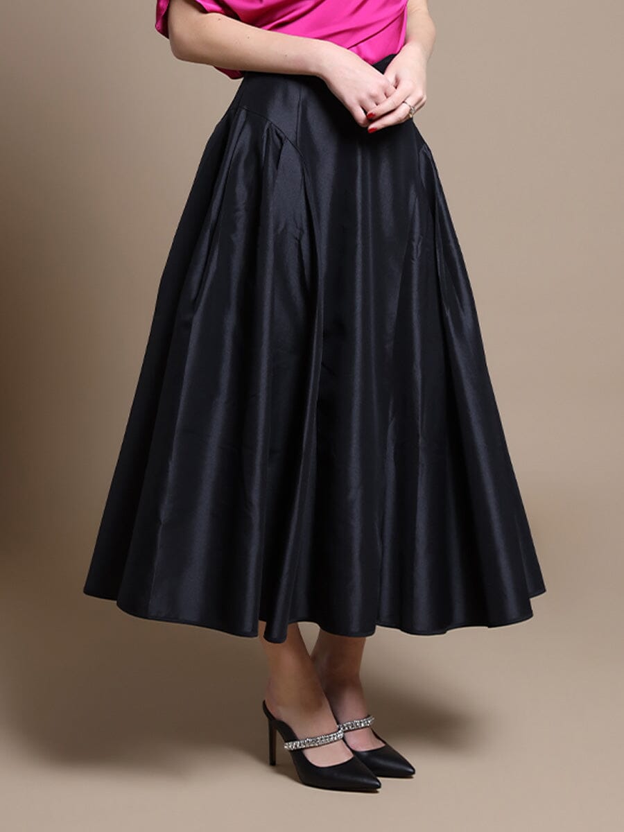 Wide Width Skirt with Back Zipper